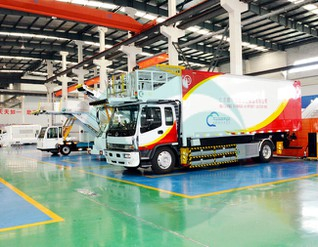 Xe tải phục vụ sân bay